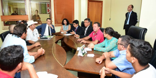 Comissão de Segurança recebe representantes de Vila Campinas que pedem retorno da subdelegacia de polícia Comissão de Segurança recebe representantes de Vila Campinas que pedem retorno da subdelegacia de polícia