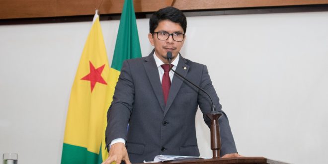 Deputado Jenilson Leite esclarece moradores de Vila Campinas sobre atendimento ambulatorial Deputado Jenilson Leite esclarece moradores de Vila Campinas sobre atendimento ambulatorial