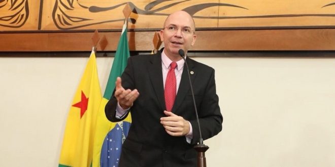 Deputado Gehlen Diniz parabeniza superintendente do DNIT pelo avanço das obras da BR-364 Deputado Gehlen Diniz parabeniza superintendente do DNIT pelo avanço das obras da BR-364