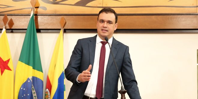 Deputado Daniel Zen destaca inauguração de escolas na Cidade do Povo e enfermaria no Huerb Deputado Daniel Zen destaca inauguração de escolas na Cidade do Povo e enfermaria no Huerb