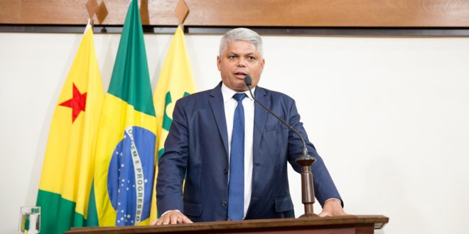 Deputado Raimundinho da Saúde homenageia advogados que atuaram em favor do Pró-Saúde Deputado Raimundinho da Saúde homenageia advogados que atuaram em favor do Pró-Saúde