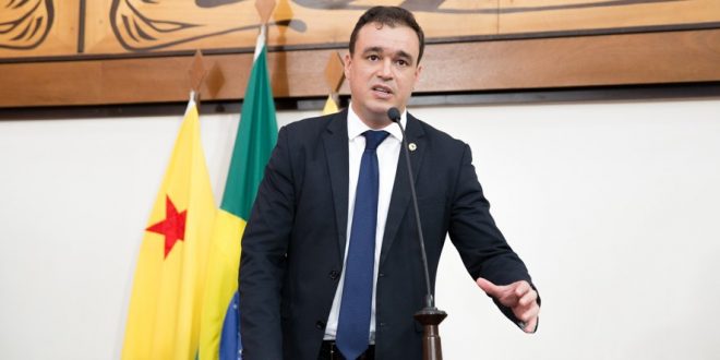 “A reunião entre Tião Viana e Gladson Cameli é um ato democrático, republicano e acertado” afirma deputado Daniel Zen “A reunião entre Tião Viana e Gladson Cameli é um ato democrático, republicano e acertado” afirma deputado Daniel Zen
