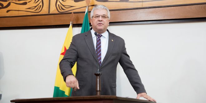 Deputado Nelson Sales critica PL que garante segurança de Tião Viana após término de mandato Deputado Nelson Sales critica PL que garante segurança de Tião Viana após término de mandato