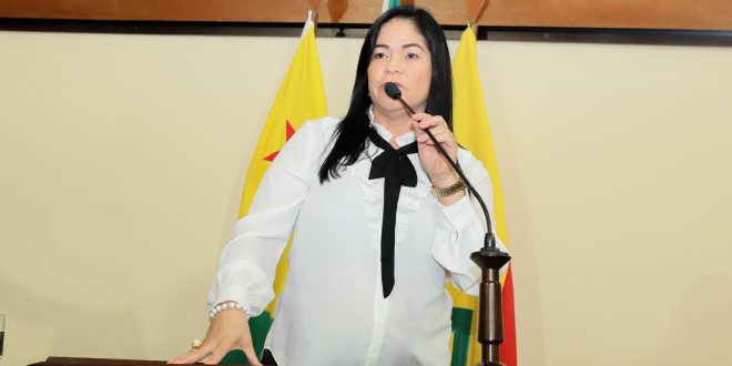 Maria Antônia apresenta moção de pesar a vítimas de acidente de carro ocorrido na Vila São Pedro Maria Antônia apresenta moção de pesar a vítimas de acidente de carro ocorrido na Vila São Pedro