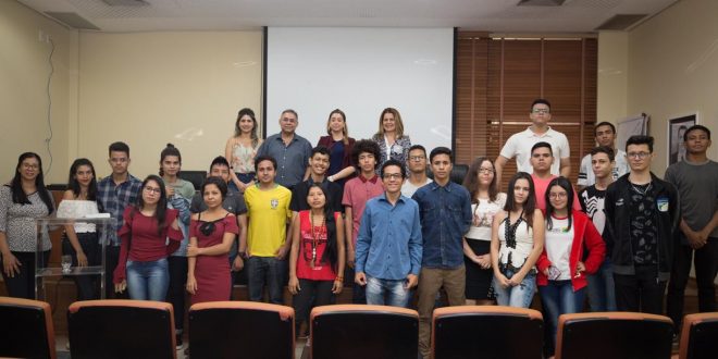 Aleac promove palestra com o tema “O Papel dos Poderes Constitucionais, com foco no Poder Legislativo” Aleac promove palestra com o tema “O Papel dos Poderes Constitucionais, com foco no Poder Legislativo”