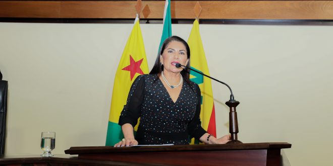 Deputada Antônia Sales pede concurso para contratação de agentes penitenciários Deputada Antônia Sales pede concurso para contratação de agentes penitenciários