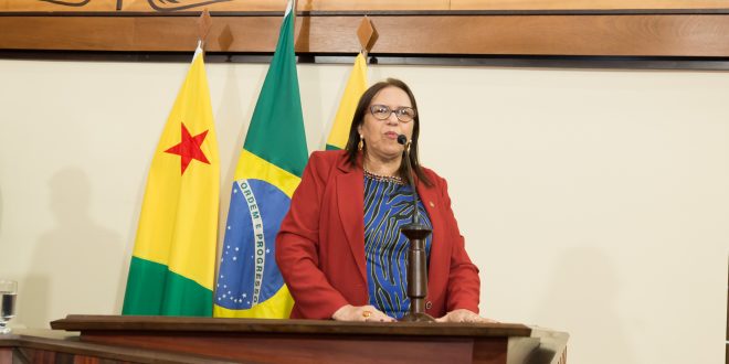 Doutora Juliana apresenta PL que cria cotas para mulheres vítimas de violência doméstica nos Programas de Habitação Doutora Juliana apresenta PL que cria cotas para mulheres vítimas de violência doméstica nos Programas de Habitação