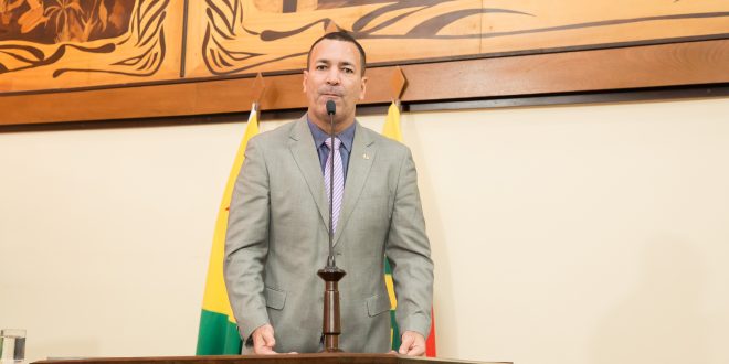Deputado Nenem Almeida parabeniza Gladson Cameli pelos avanços alcançados em cem dias de governo Deputado Nenem Almeida parabeniza Gladson Cameli pelos avanços alcançados em cem dias de governo