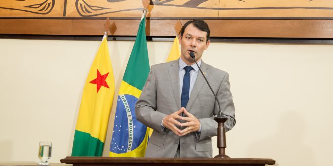 Roberto Duarte pede informações da Sefaz referente a extratos de ICMS Roberto Duarte pede informações da Sefaz referente a extratos de ICMS