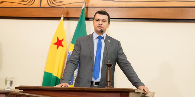 Deputado Cadmiel Bomfim destaca diminuição de homicídios nos cem dias de governo de Gladson Cameli Deputado Cadmiel Bomfim destaca diminuição de homicídios nos cem dias de governo de Gladson Cameli
