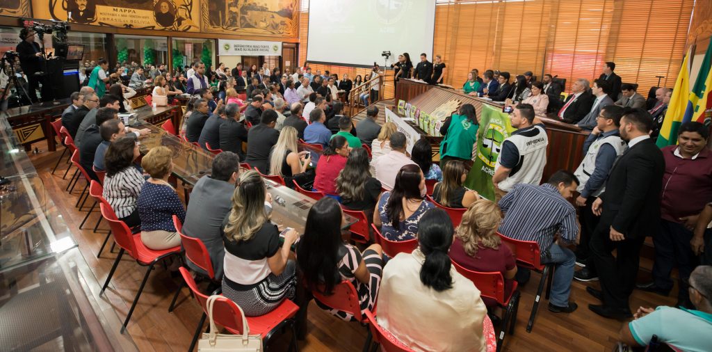 sessao-solene-18-anos-defensoria-publica-060619ld