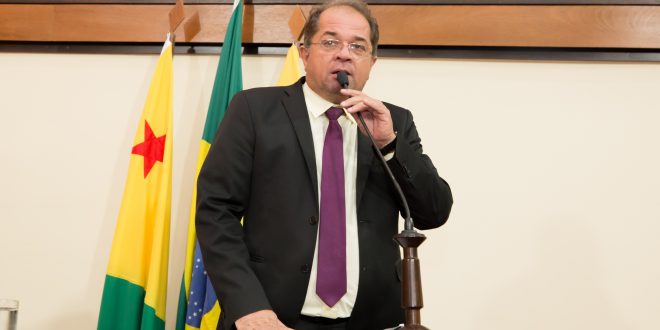 Deputado Marcus Cavalcante solicita condições para a realização de cesarianas em Hospital de Feijó Deputado Marcus Cavalcante solicita condições para a realização de cesarianas em Hospital de Feijó