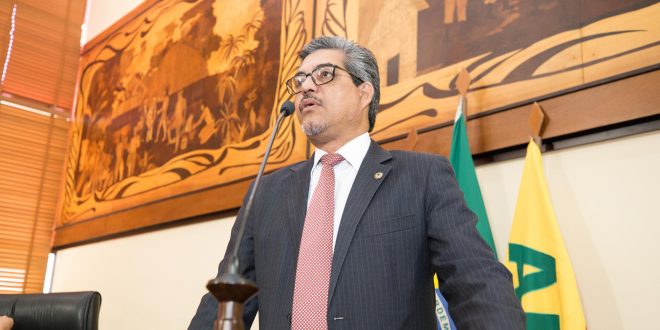 Deputado Edvaldo Magalhães lamenta morte de Dom Moacyr e destaca legado do religioso Deputado Edvaldo Magalhães lamenta morte de Dom Moacyr e destaca legado do religioso