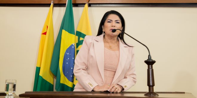 Não agimos por trás das cortinas, diz Antonia Sales sobre MDB Não agimos por trás das cortinas, diz Antonia Sales sobre MDB