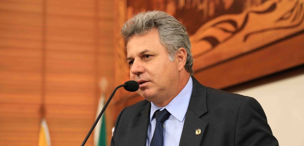 Julgamento de contas de ex-prefeitos é tema de discurso do deputado Lourival Marques