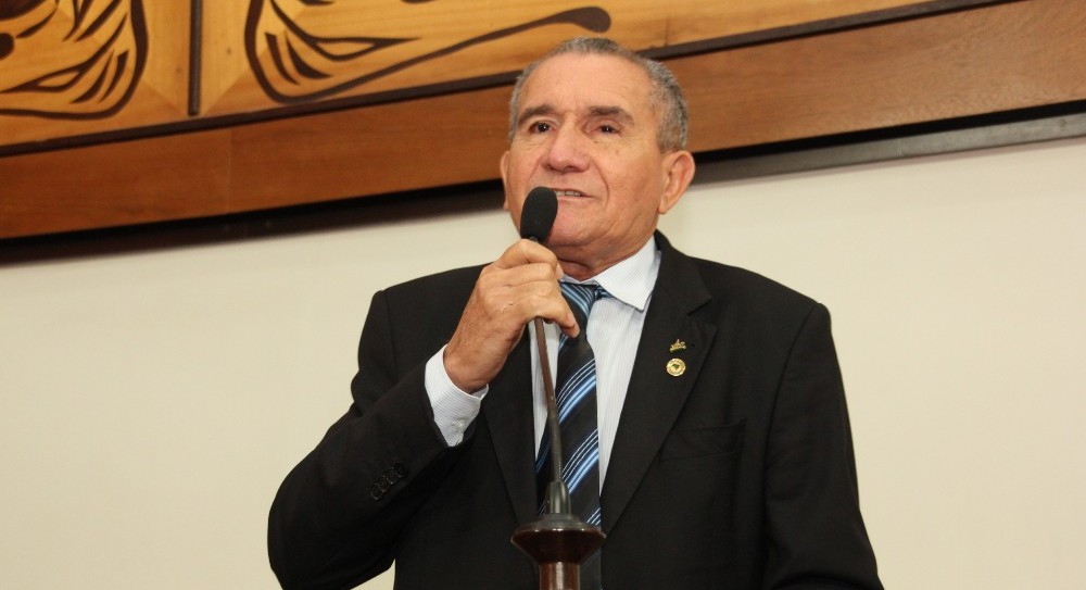 Deputado Chagas Romão parabeniza Raimundinho da Saúde por discurso afirmando que Saúde no Brasil está na UTI