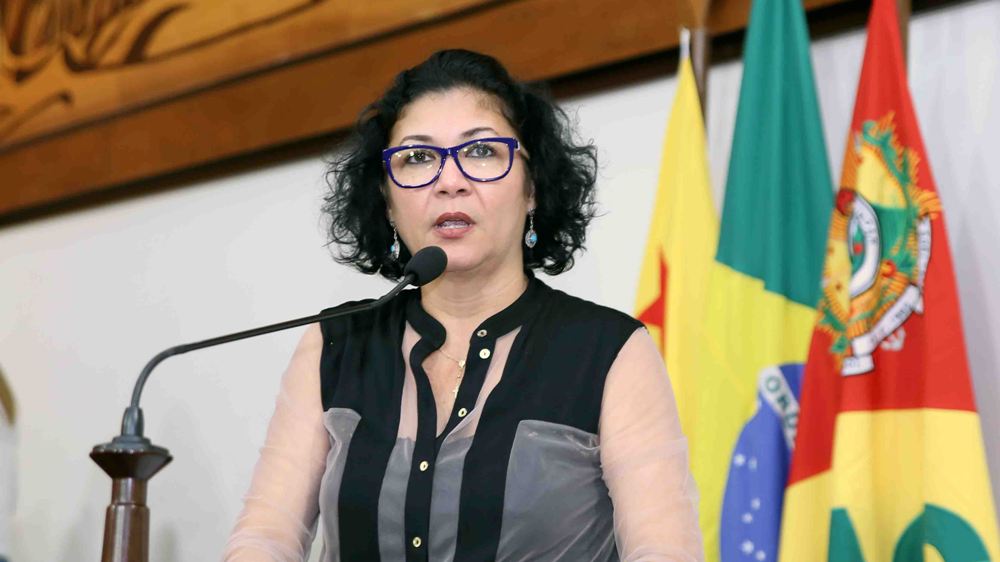 Deputada Eliane Sinhasique defende renovação no Executivo e pede punição para envolvidos na Lava Jato