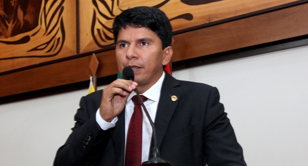 Deputado Jenilson Leite destaca sessão temática que debaterá curso de enfermagem à distância