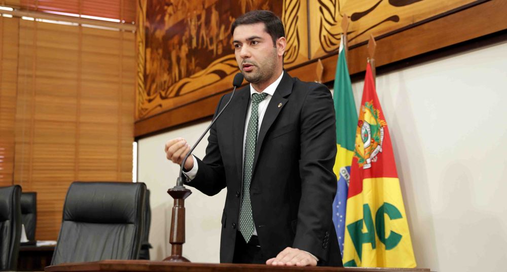 Deputado Nicolau Júnior fala sobre programa de combate às drogas nas escolas