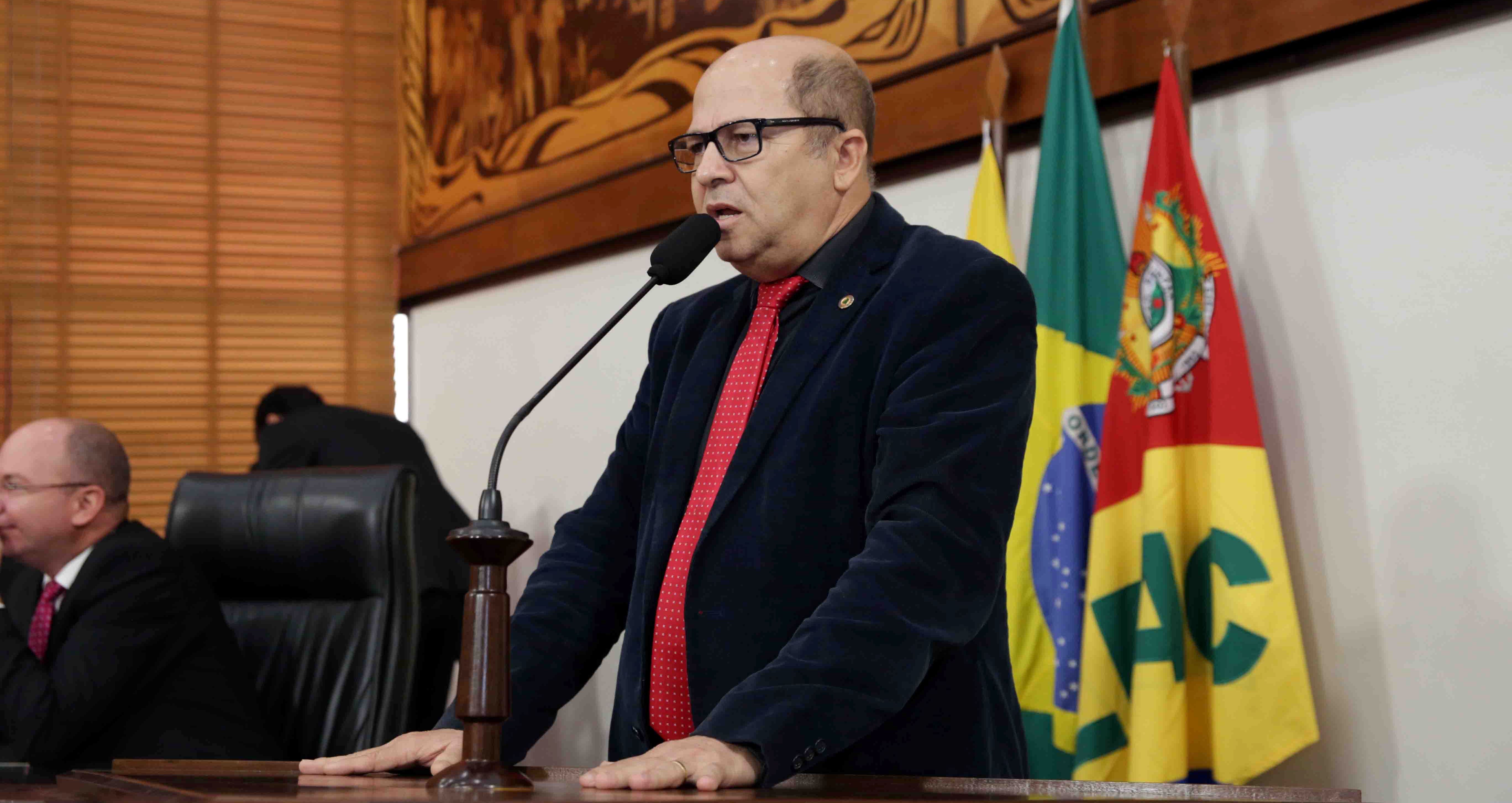 Deputado Jonas Lima comemora recuperação do ramal da Vila Caquetá