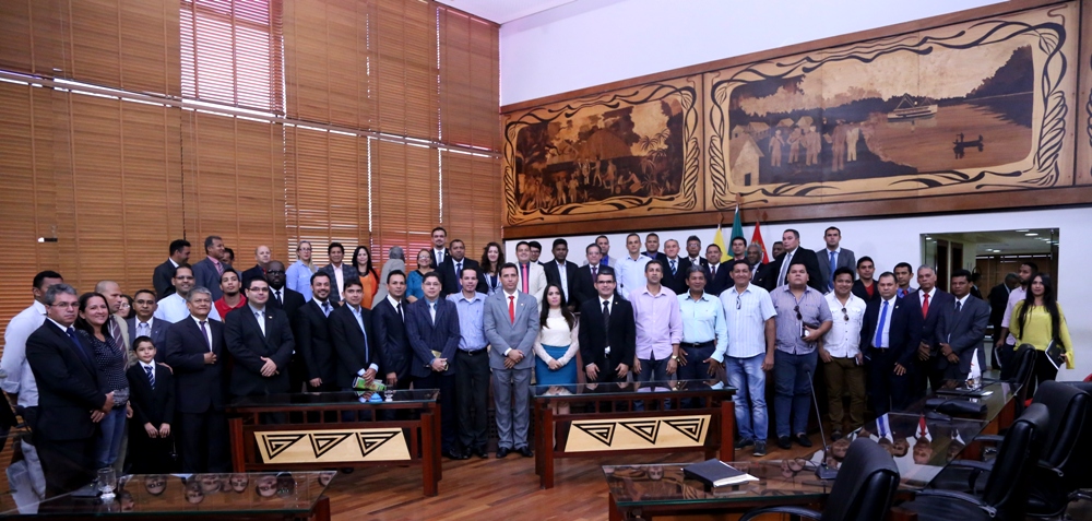 Assembleia Legislativa do Acre comemora o Dia do Pastor em sessão solene