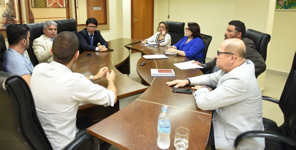 Comissão de Serviço Público da Aleac se reúne com Sindicato dos Policiais Civis do Acre