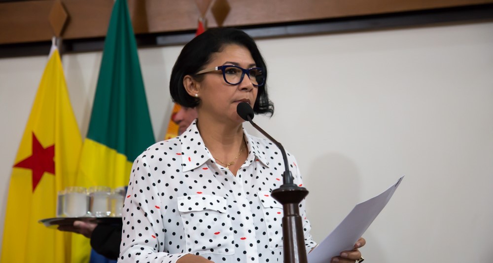 Deputada Eliane Sinhasique quer informações sobre Secretaria de Justiça e Direitos Humanos do Acre