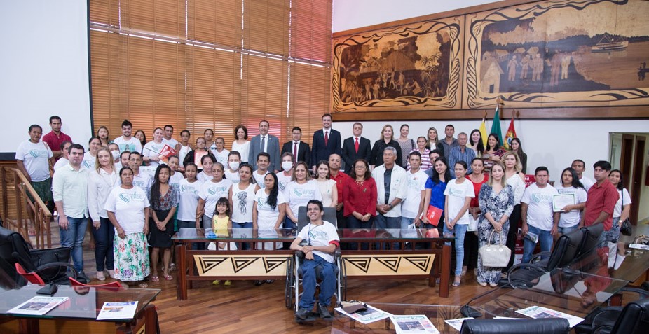 Aleac realiza sessão conjunta para homenagear farmacêuticos e profissionais do Centro Estadual de Transplantes