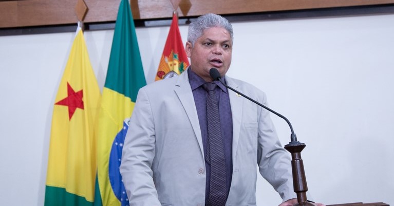 Deputado Raimundinho da Saúda alerta sobre falta de medicamentos no Unacon