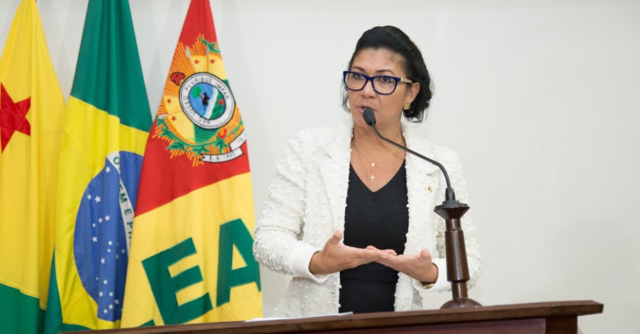 Deputada Eliane Sinhasique pede melhorias na nefrologia do Hospital das Clínicas