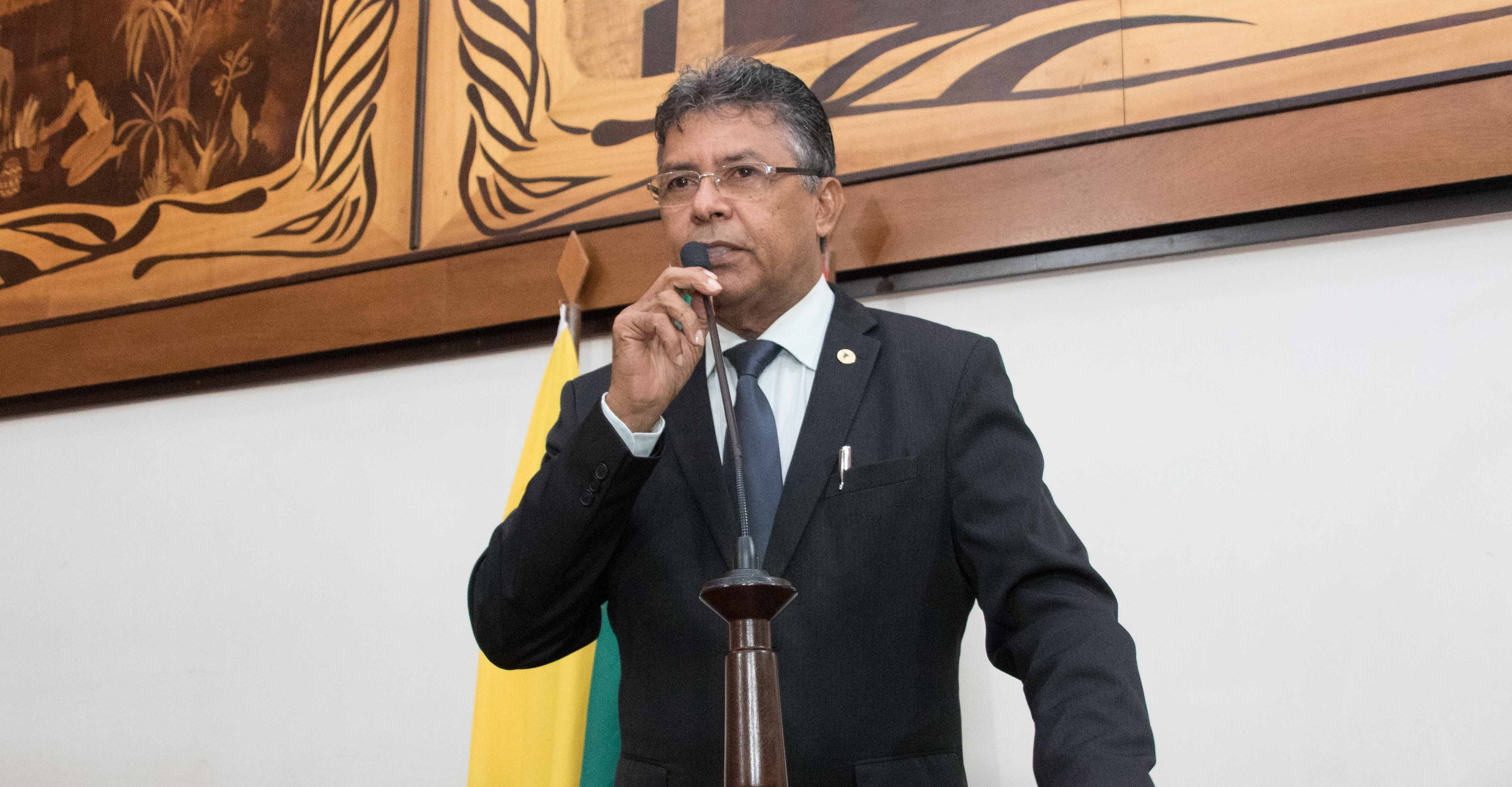 Deputado Antônio Pedro questiona lentidão das obras do Hospital Regional do Alto Acre