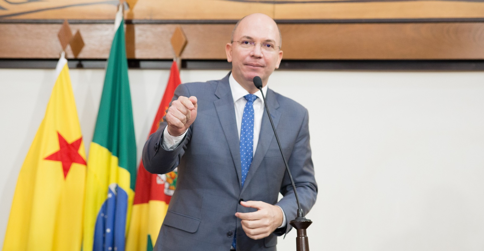 Deputado Gehlen Diniz denuncia pacto entre governo e facção