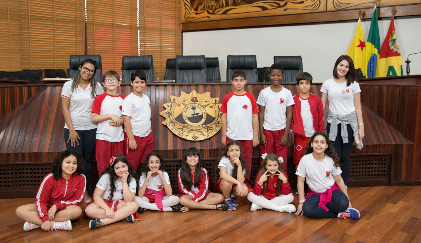 Alunos da Escola Maple Bear visitam Aleac para conhecer funcionamento da casa