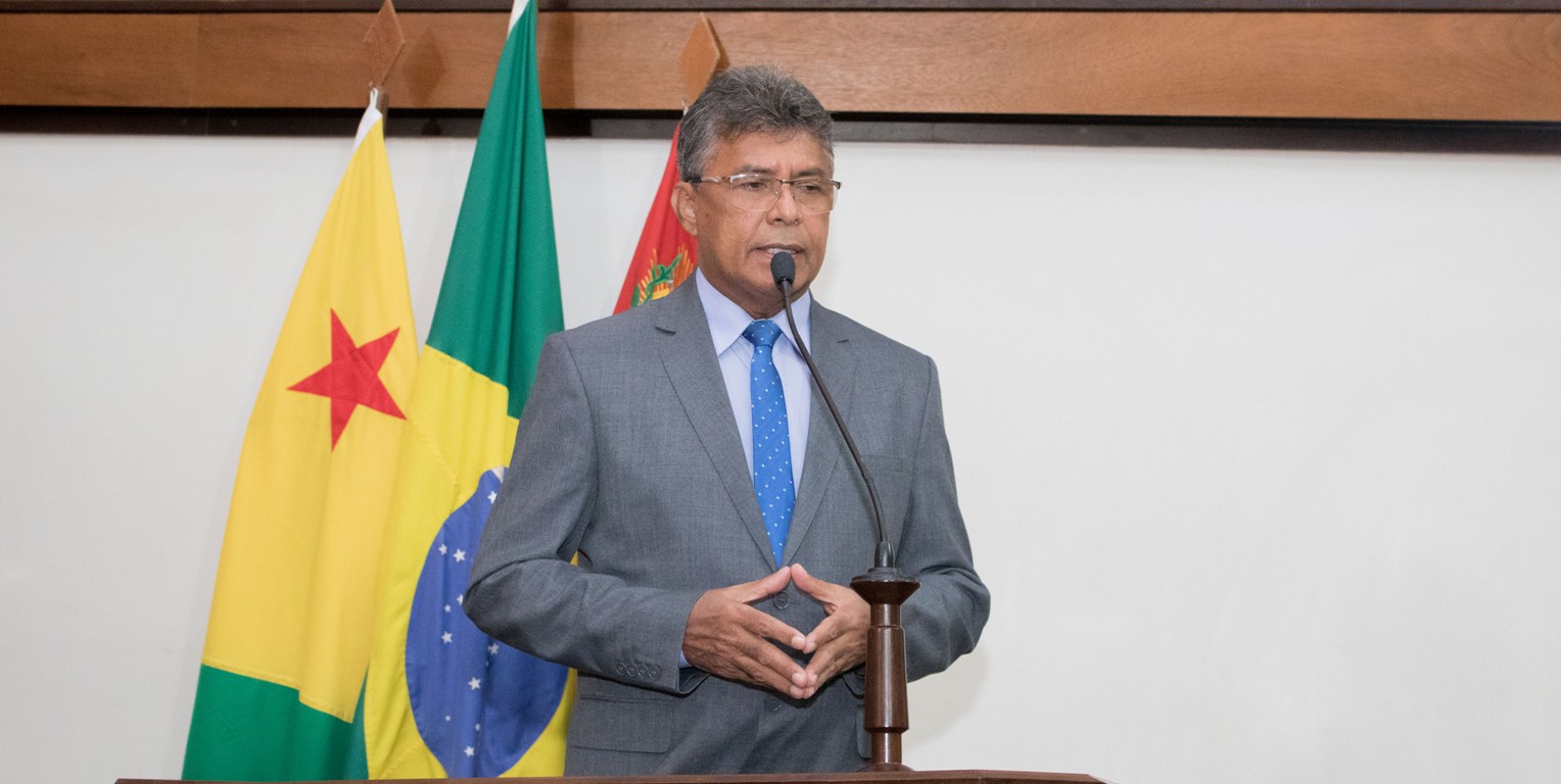 Deputado Antônio Pedro presta condolências à família do ex-vereador Daniel Nogueira