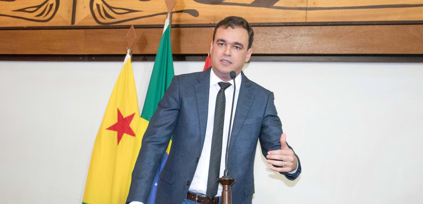 Deputado Daniel Zen destaca investimentos do governo na Educação