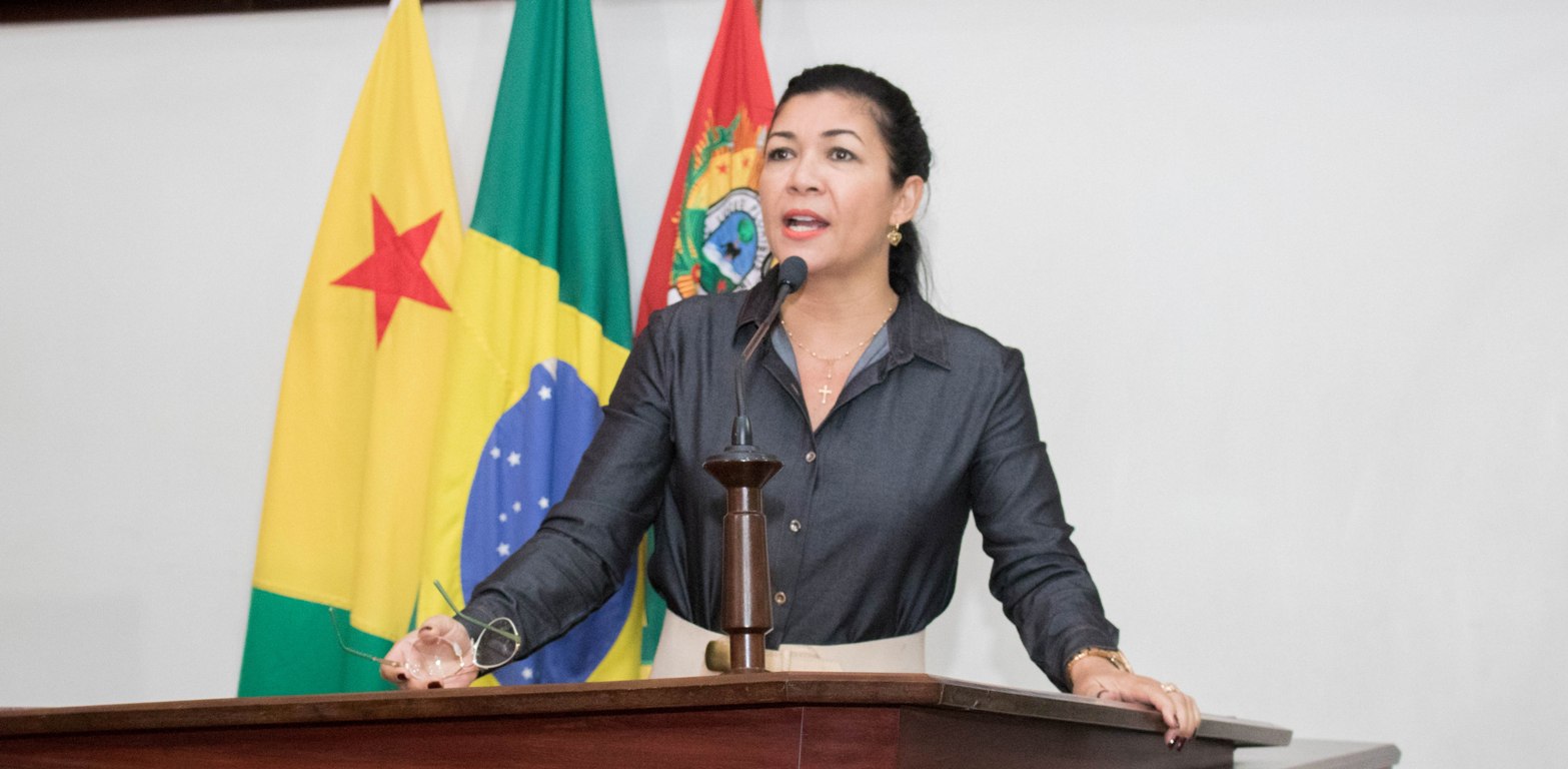Deputada Eliane Sinhasique denuncia situação caótica na segurança em Feijó