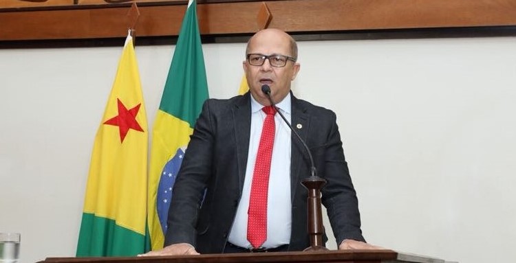 Deputado Jonas Lima agradece reeleição e afirma que vai fazer oposição responsável