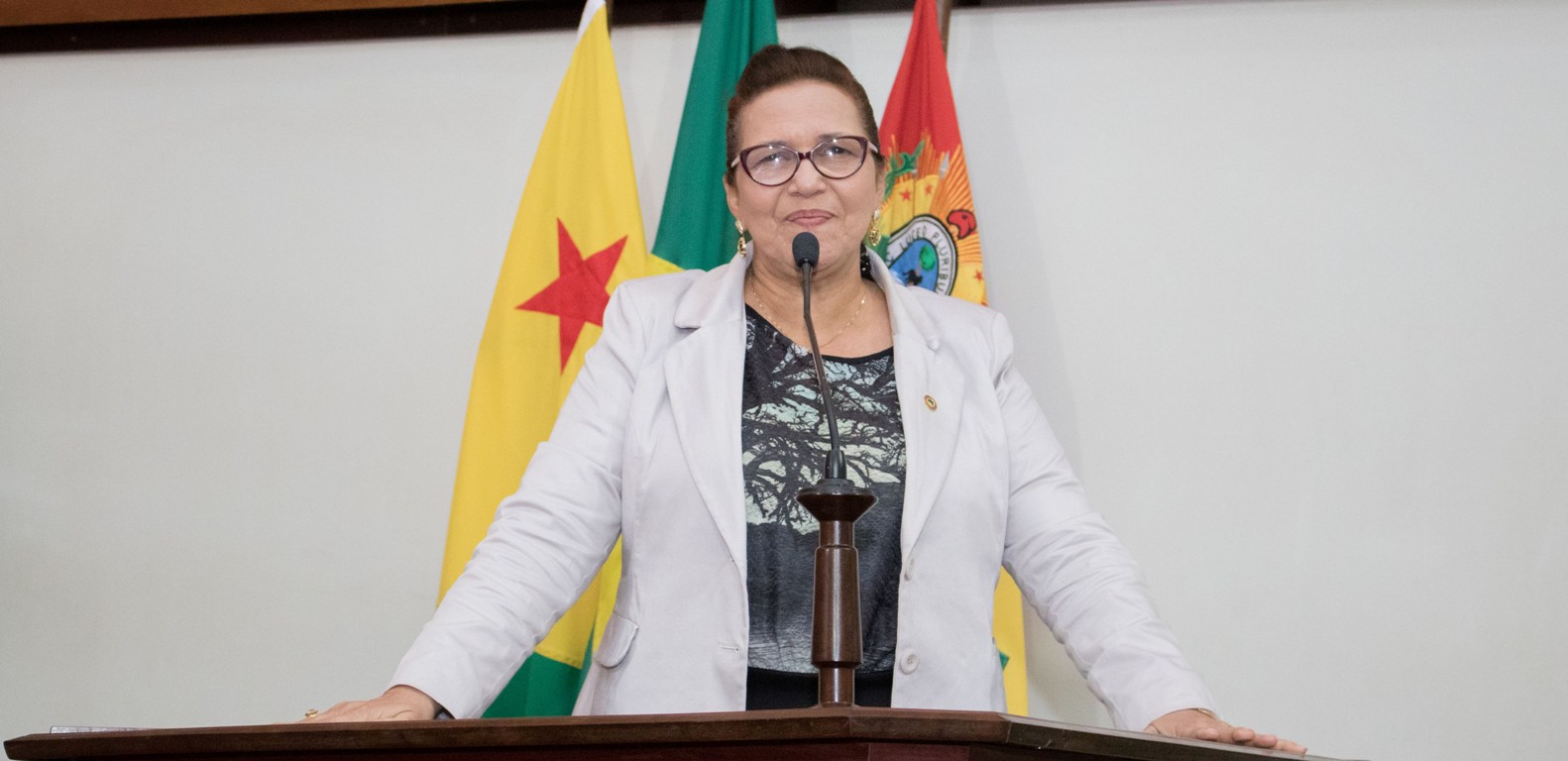 Reeleita, deputada Doutora Juliana agradece população acreana pelos votos recebidos