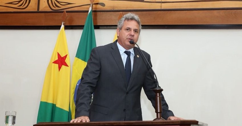 Deputado Lourival Marques solicita instalação de posto fixo do IDAF no trevo da estrada de Xapuri