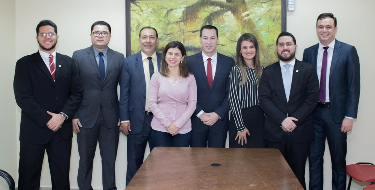 Comissão de Assuntos Legislativos da OAB/AC é recebida na Aleac