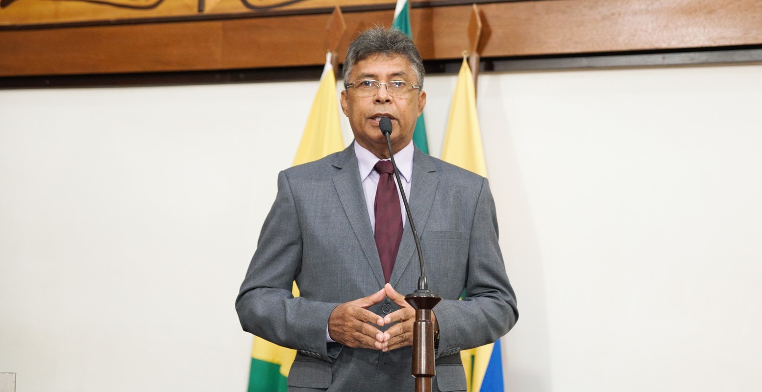 Deputado Antônio Pedro denuncia abandono em Pronto Socorro da capital