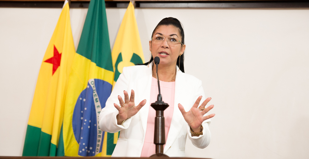 Deputada Eliane Sinhasique diz que governo do Estado burla Lei de Responsabilidade Fiscal
