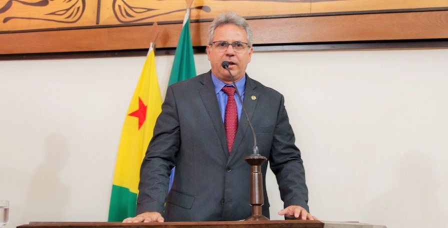 Anvisa regulamenta uso de açafrão na farinha de mandioca e deputado Lourival Marques comemora