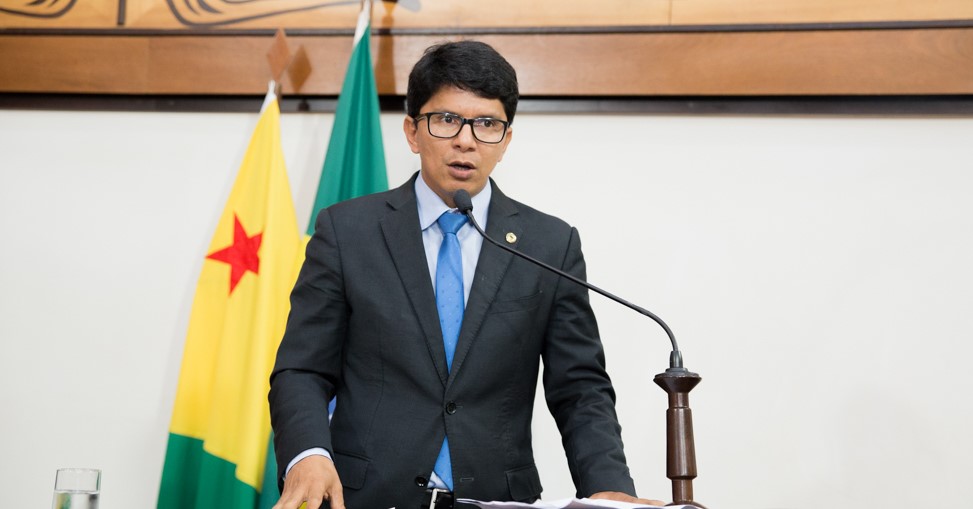 Deputado Jenilson Leite alerta para importância da prevenção ao câncer de mama