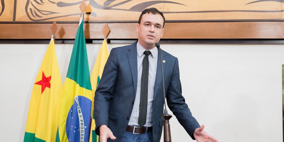 Deputado Daniel Zen destaca desfecho de processo judicial de Tácio de Brito
