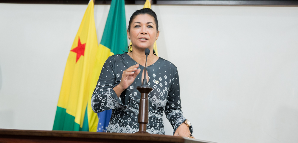 Deputada Eliane Sinhasique diz que governo do Estado quer aprovar projeto na Aleac no ‘apagar das luzes’