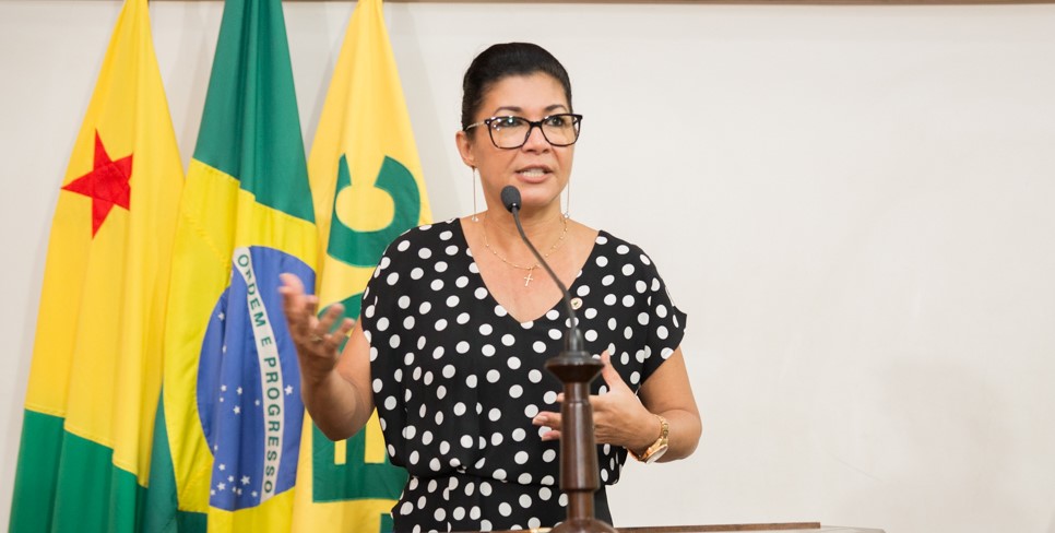 Sobre emenda a PL, deputada Eliane Sinhasique afirma: “Um alívio para o bolso de quem tem dinheiro para receber do governo”