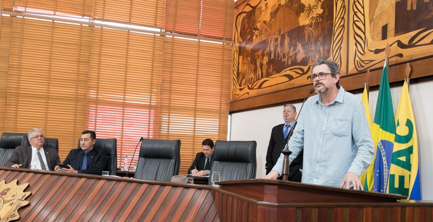 Professor destaca na tribuna da Aleac importância da Lei de Partilha da Palestina
