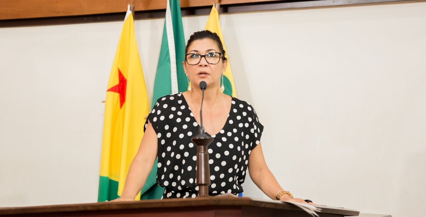 Deputada Eliane Sinhasique questiona matéria que destaca Acre com alto IDH