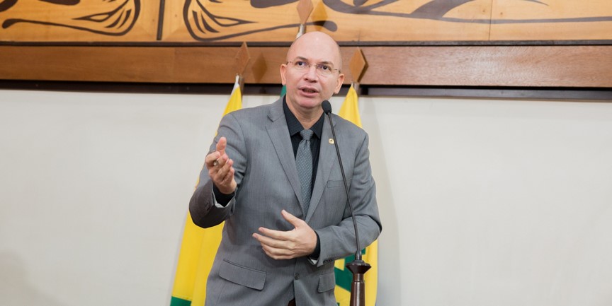 Deputado Gehlen Diniz afirma que reivindicação de servidores da Eletroacre é justa